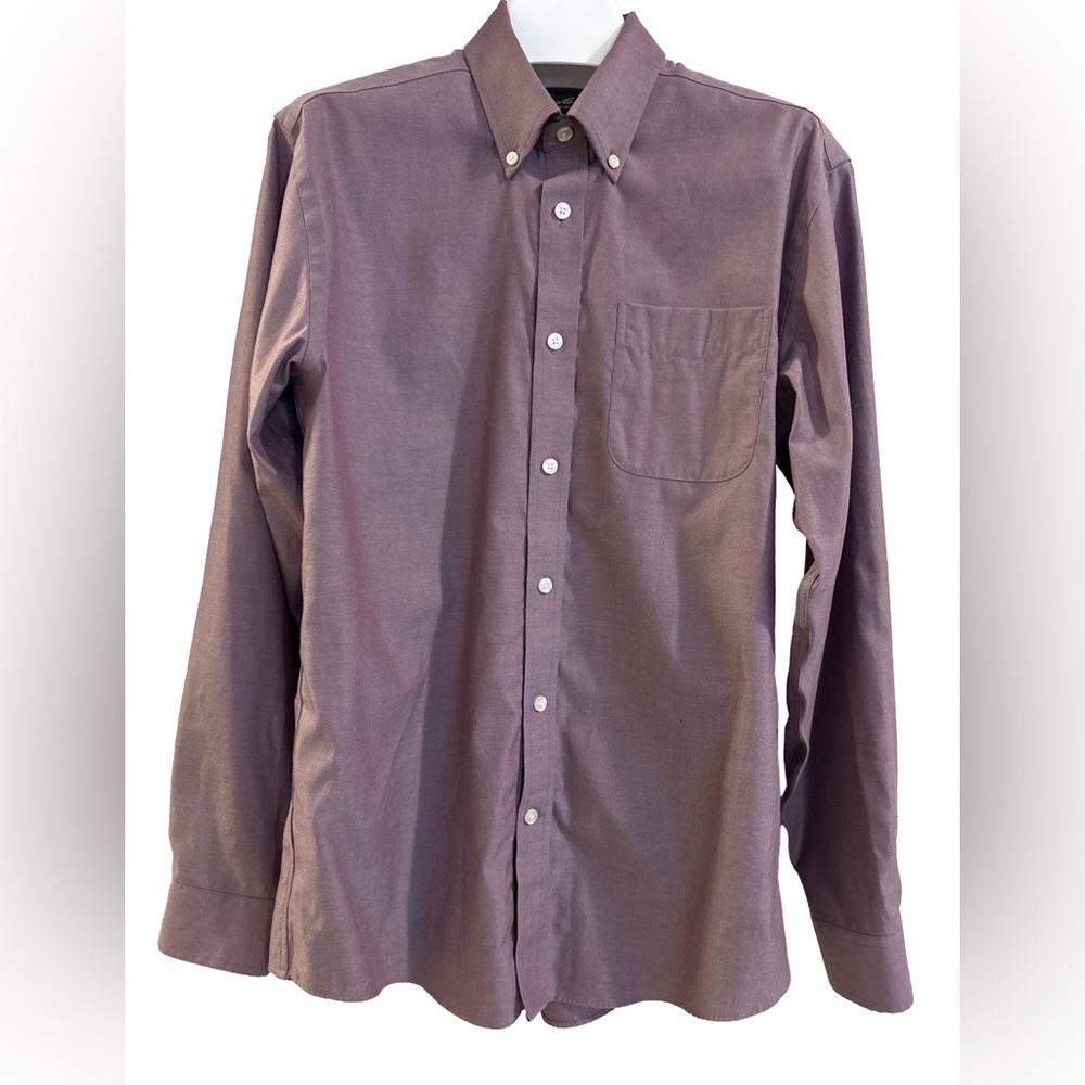 Men’s Eddie Bauer Purple Wrinkle Resistant Relaxed Fit Button-Down Shirt, Size S